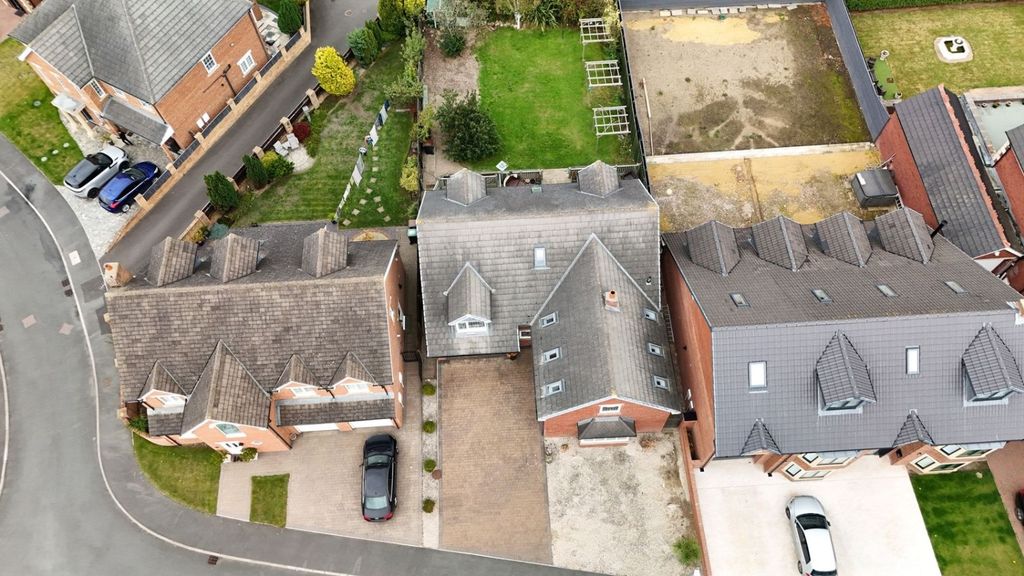 Property photo 2 of 39 Eijt8x1v