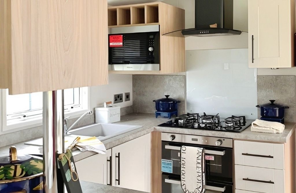 Property photo 3 of 14 4206852