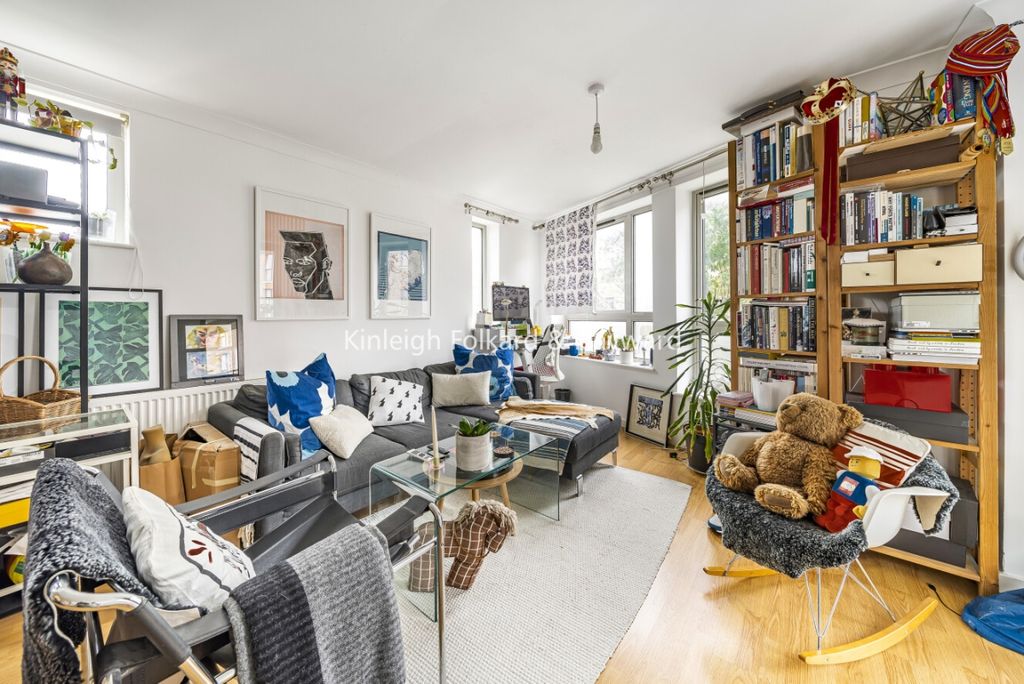 Property photo 3 of 9 B3Ac0d50-Ac2E-43A8-8