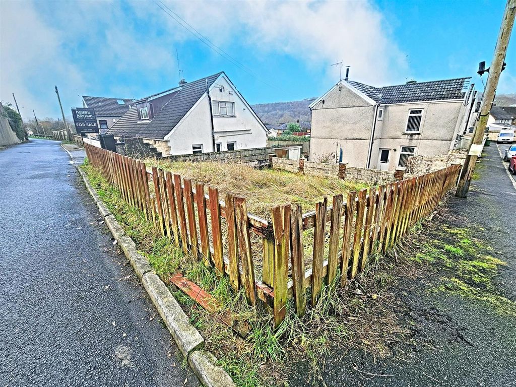 Property photo 3 of 4 20251210_145204.Jpg