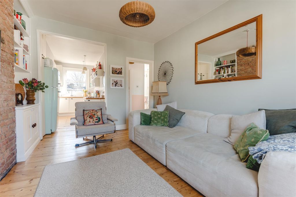 Property photo 1 of 19 Graham Road-11.Jpg