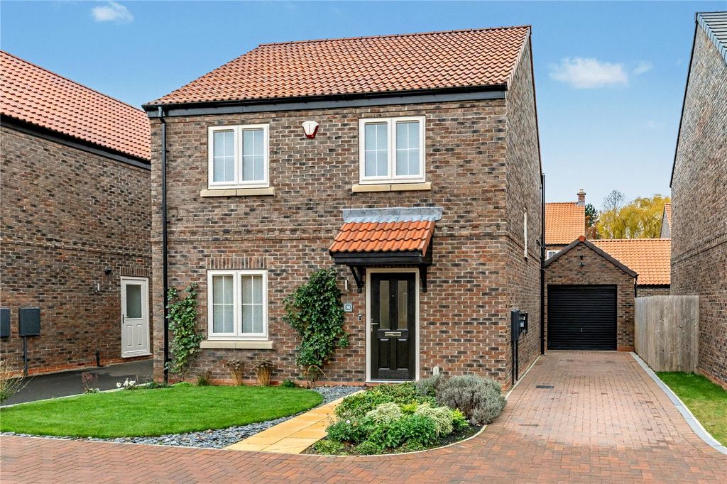 Property photo 1 of 16 Picture No. 12