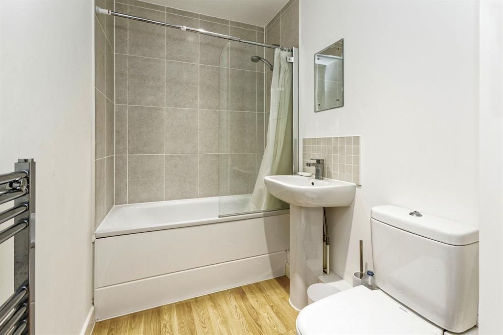 Property photo 2 of 4 Bathroom