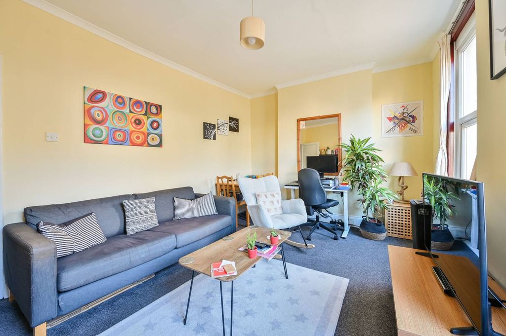 Property photo 3 of 5