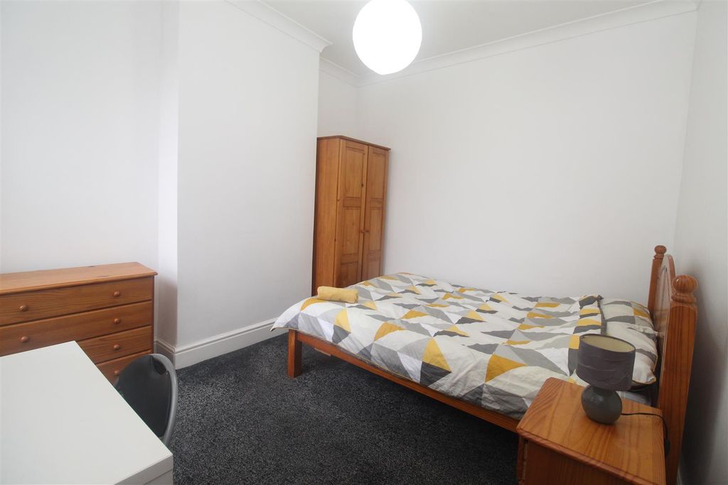 Property photo 2 of 13 Img_3474.Jpg