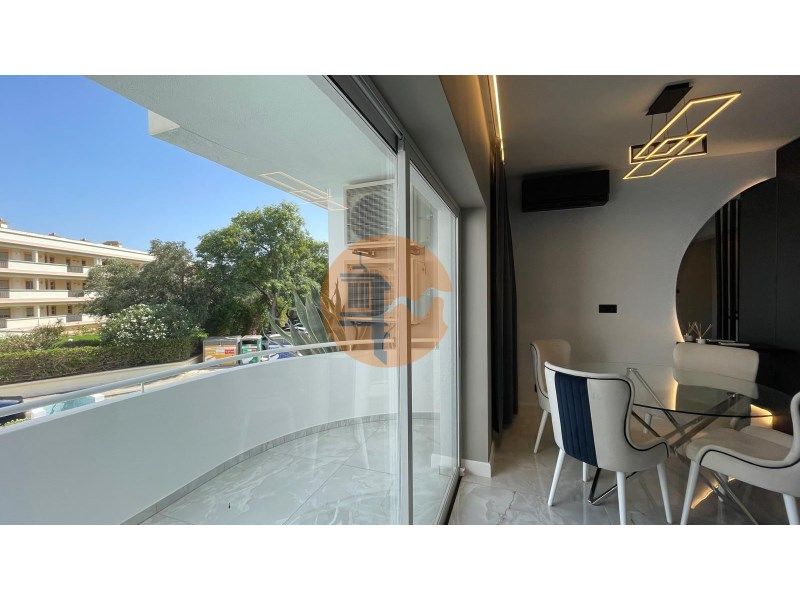 Property photo 2 of 47