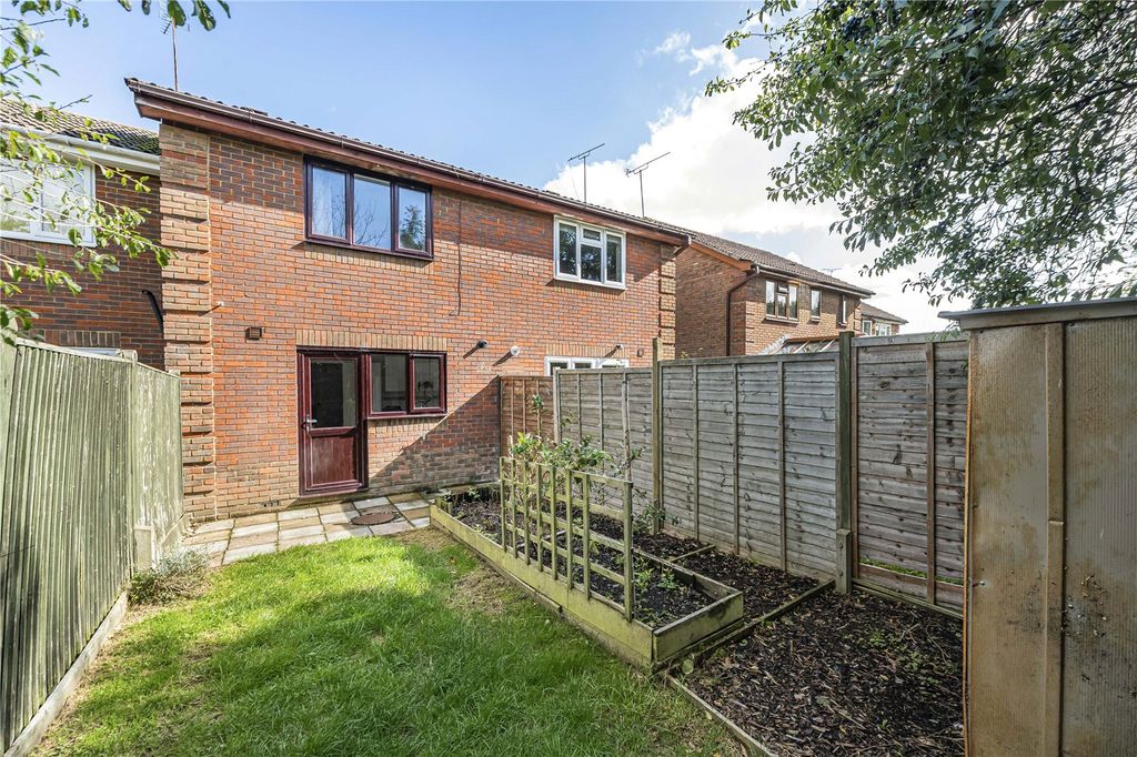Property photo 3 of 14 Picture No. 16