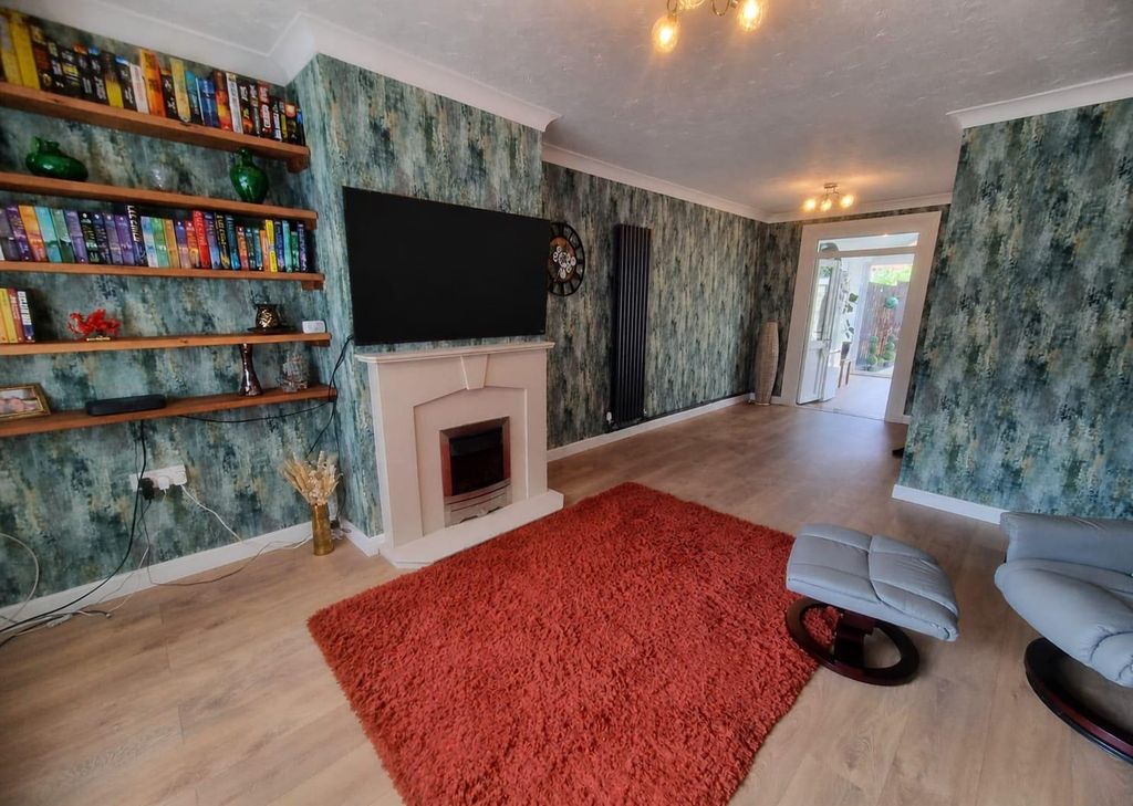 Property photo 2 of 16 22862.Jpg