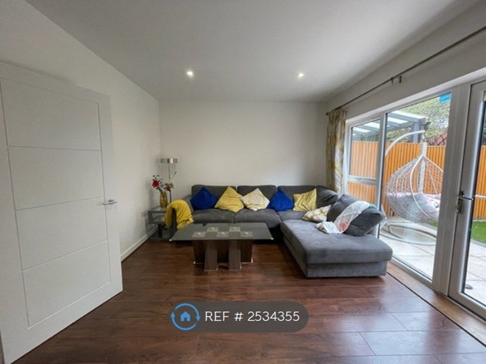 Property photo 3 of 21