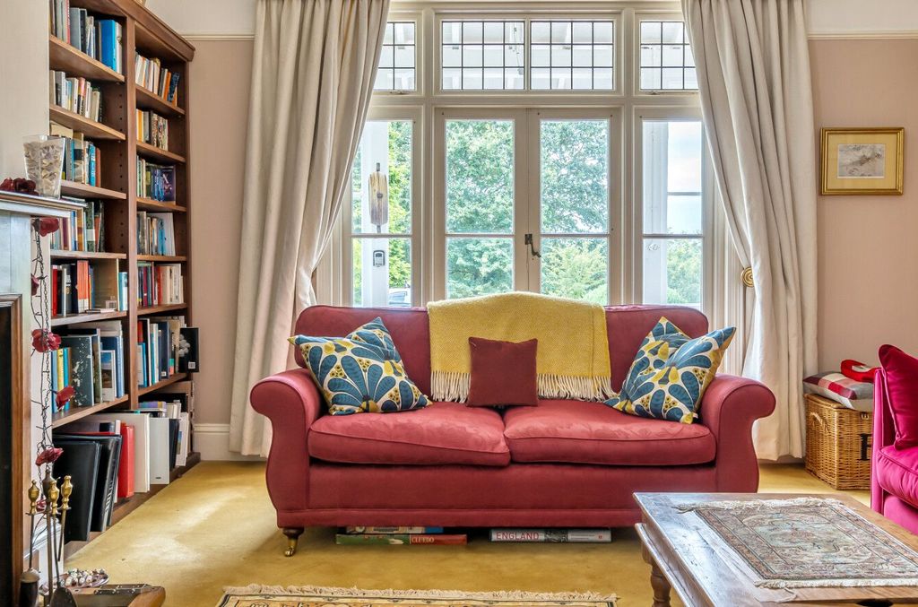 Property photo 3 of 5 Ghfw Discreet