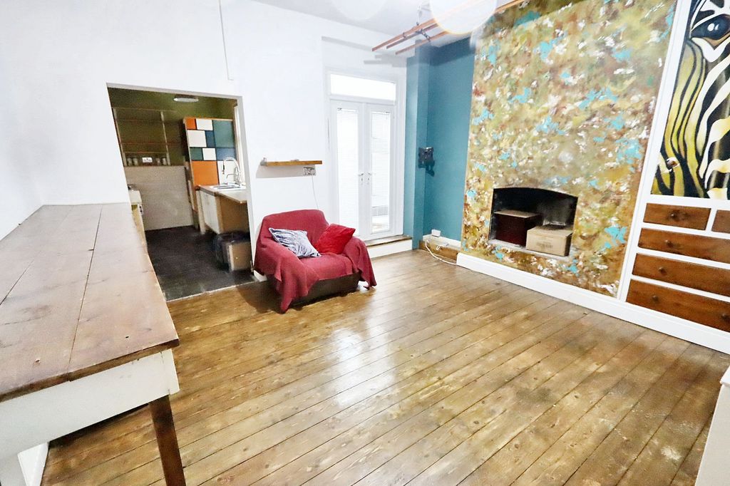 Property photo 3 of 10