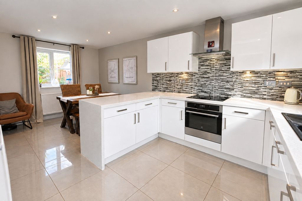 Property photo 2 of 25 7