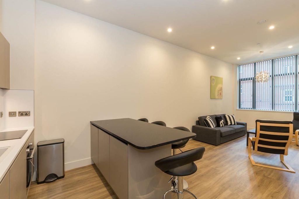 Property photo 3 of 7 Living Area