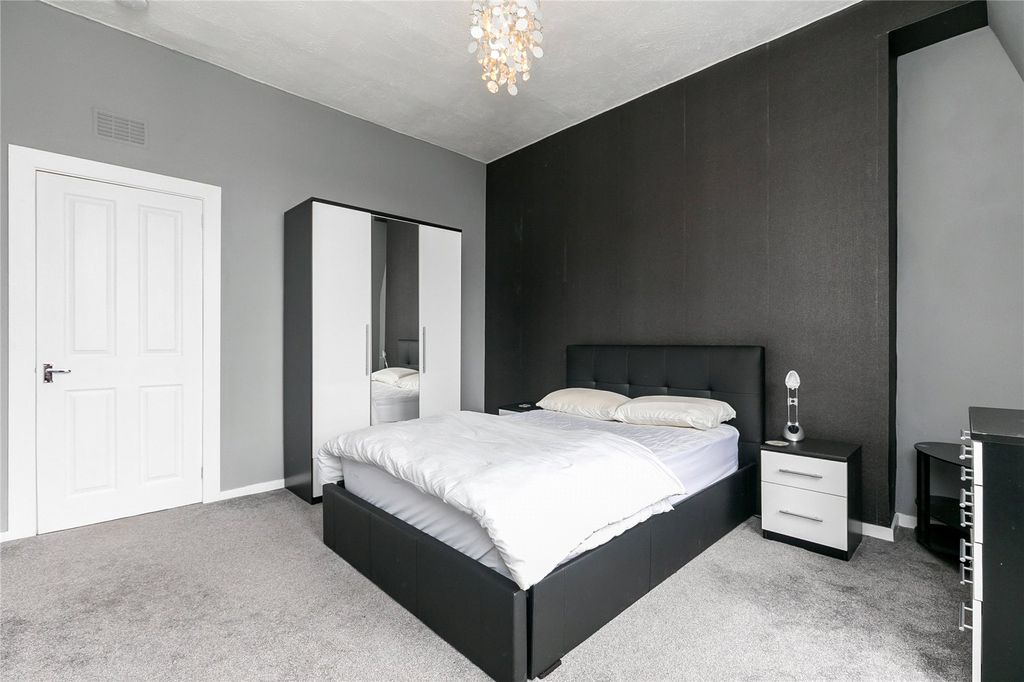 Property photo 2 of 6 Photo 2