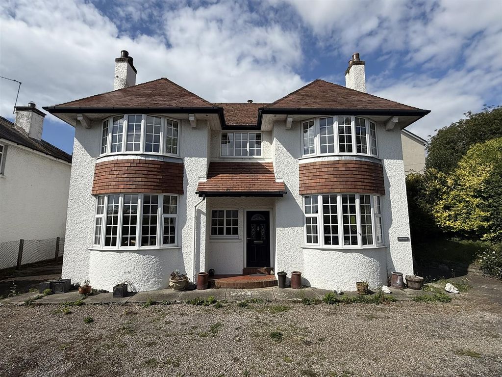 Property photo 1 of 29 Description