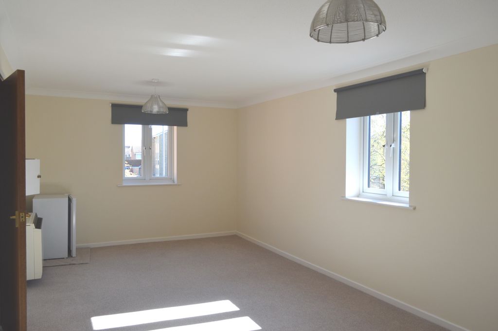 Property photo 3 of 5