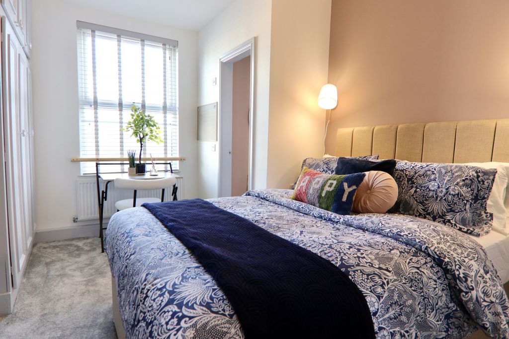 Property photo 3 of 10 Gallery