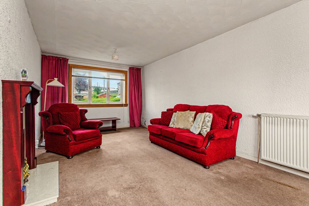 Property photo 3 of 12 Property Image 4