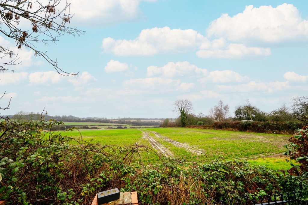 Property photo 3 of 26