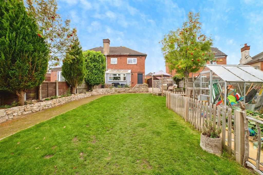 Property photo 2 of 17