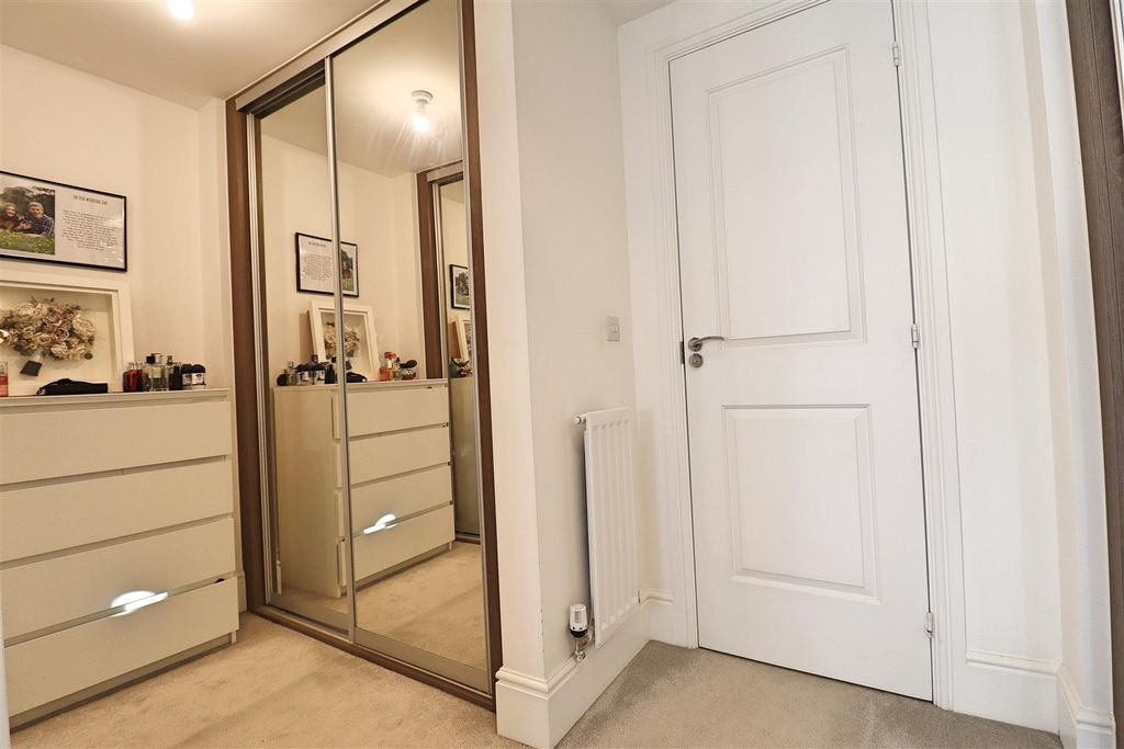 Additional image 23 of 5 bed detached house for saleHome Field Drive, Braintree CM7