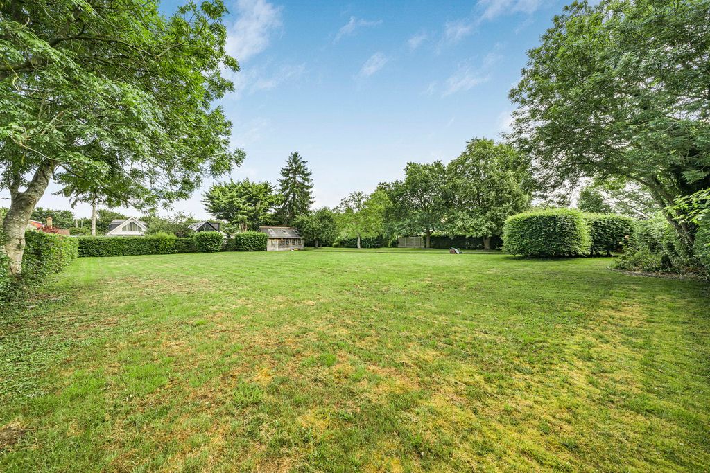 Property photo 3 of 36