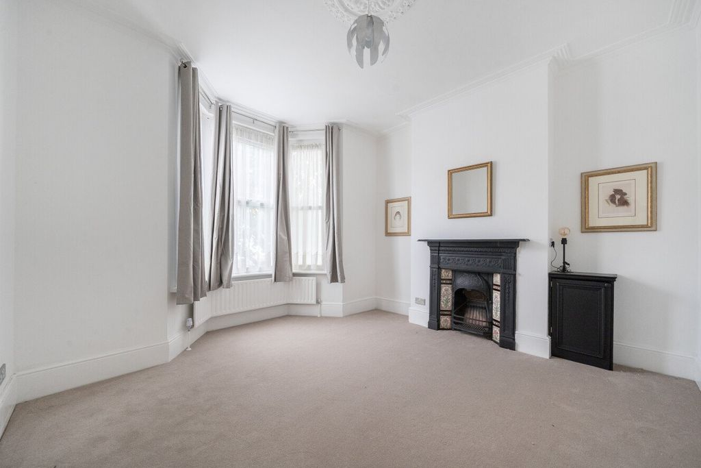 Property photo 3 of 16 Picture No. 03