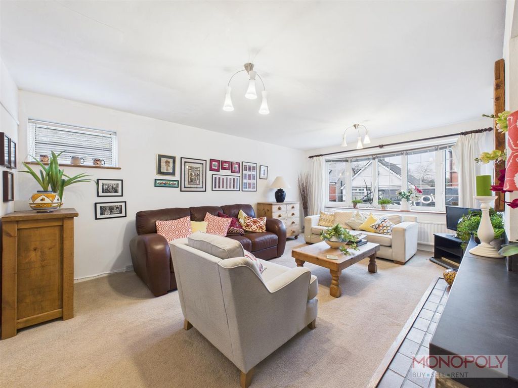 Property photo 3 of 28 Cam04439G0-Pr0218-Still004.Jpg