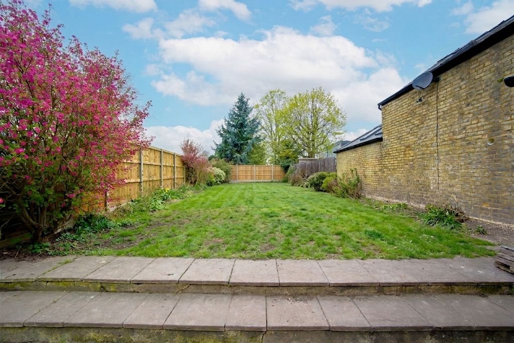 Property photo 3 of 16