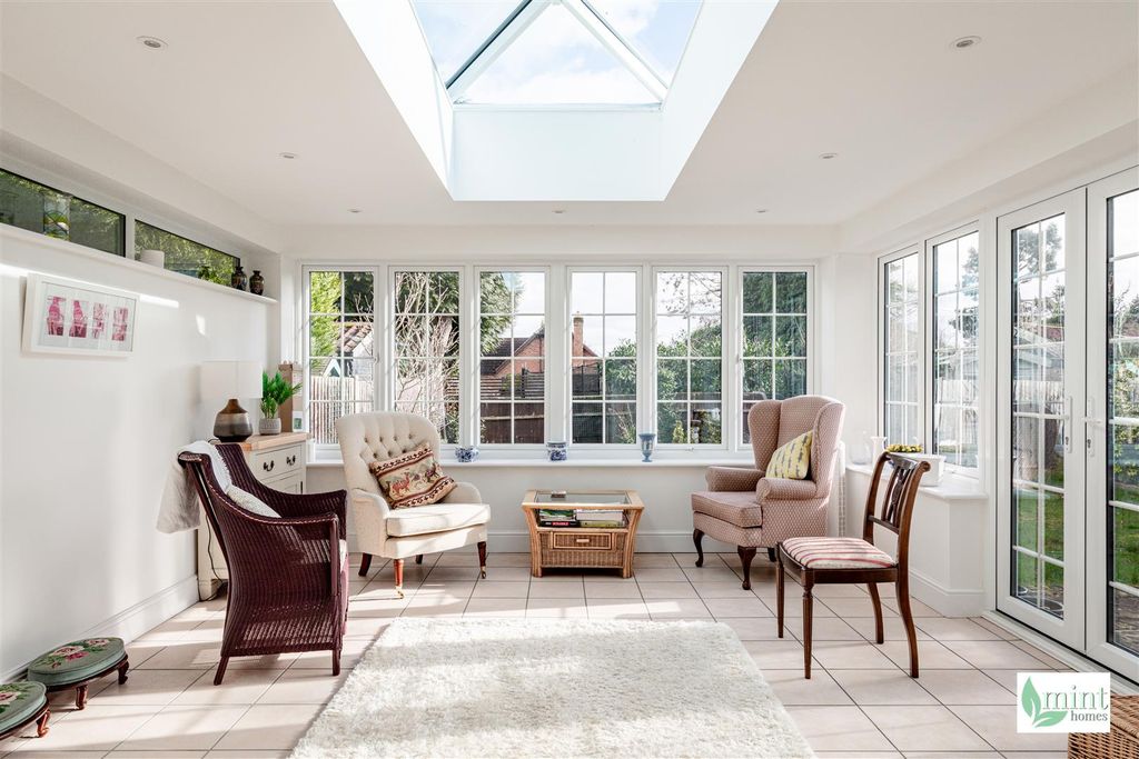 Property photo 3 of 26 Aviary Road - Watermark-25.Jpg