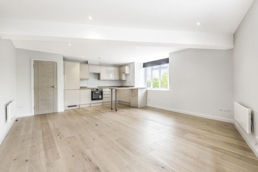 Property photo 2 of 8