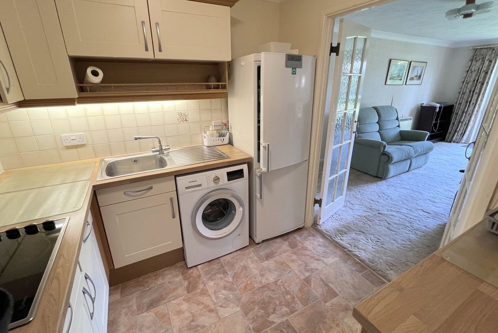 Property photo 2 of 13