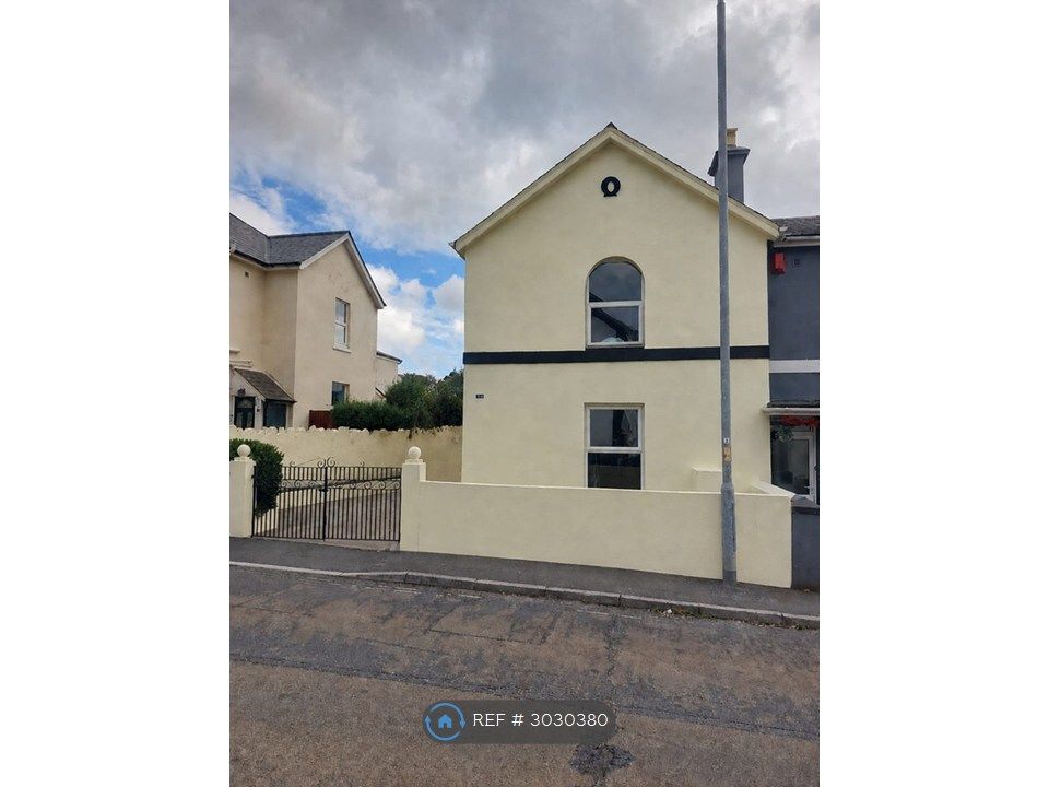 Property photo 2 of 26