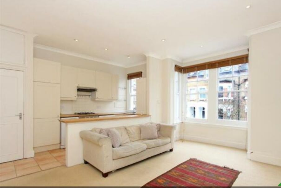 Property photo 2 of 8