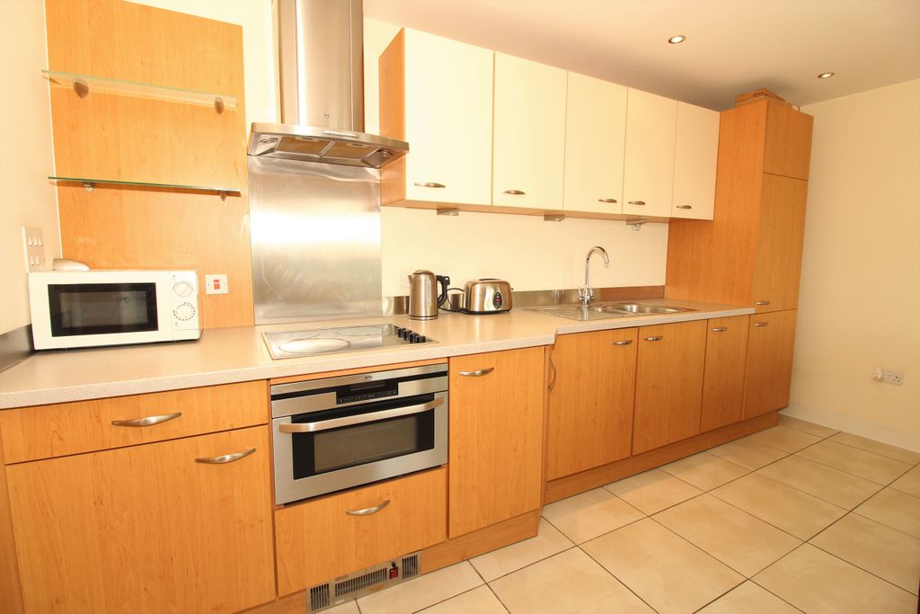 Property photo 3 of 12