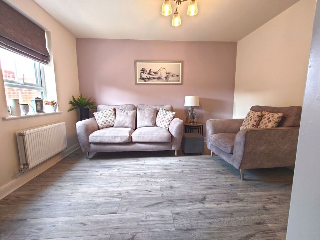 Property photo 3 of 14