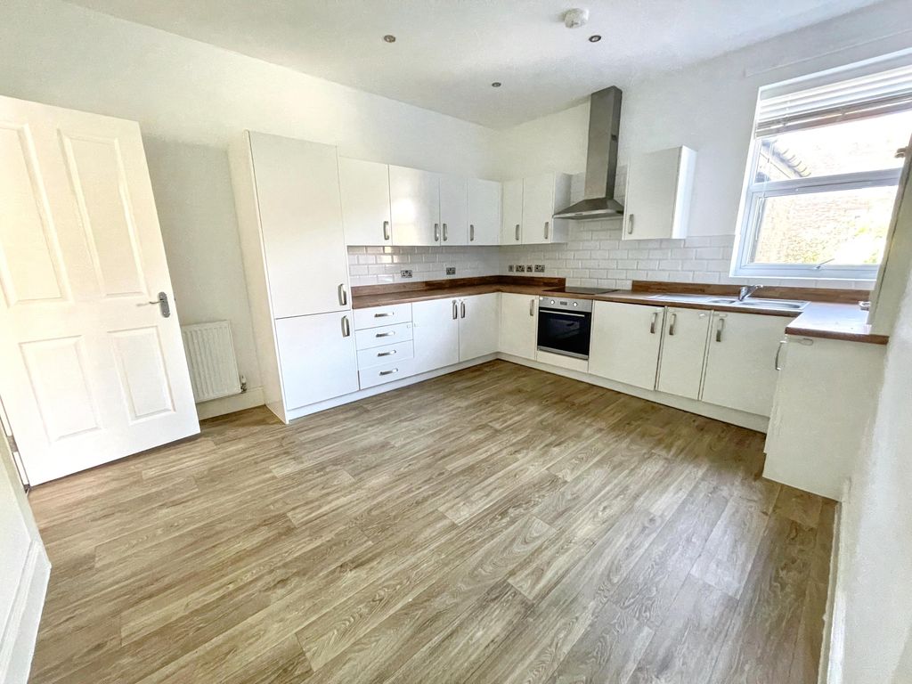 Property photo 3 of 13 Img_0895.Jpg