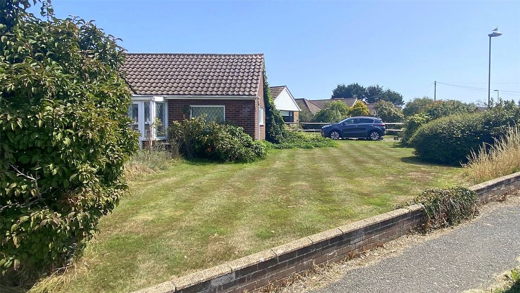Property photo 2 of 11 Picture No. 12