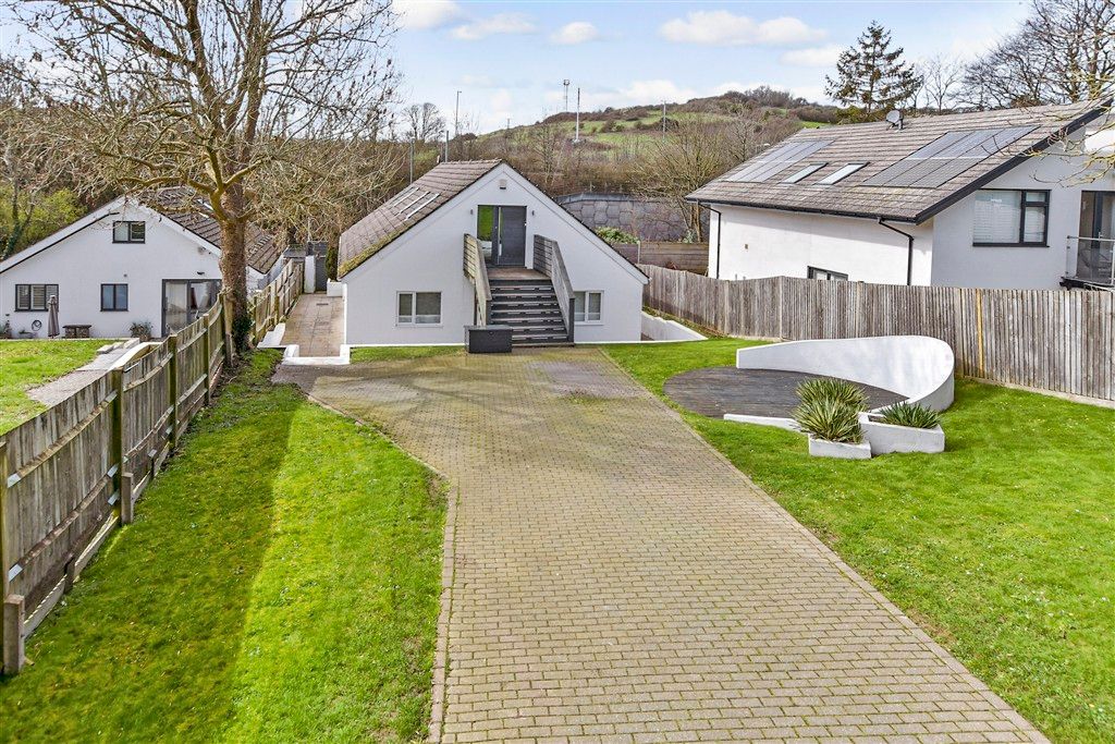 Property photo 1 of 21 External (Web)