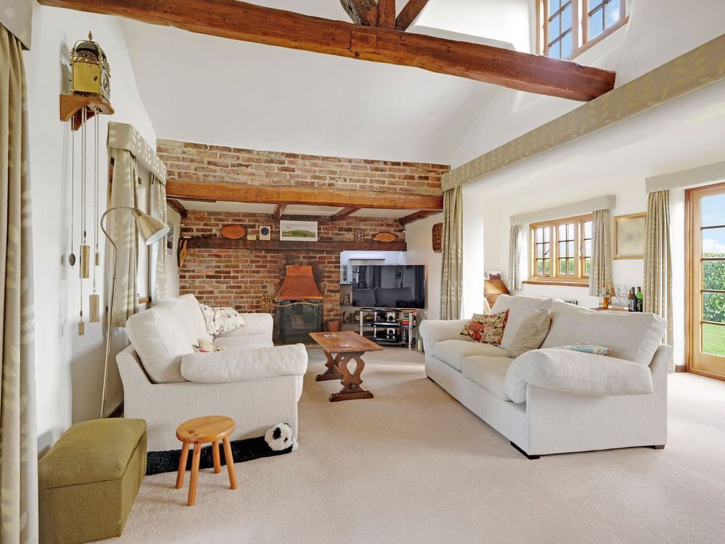 Property photo 2 of 34