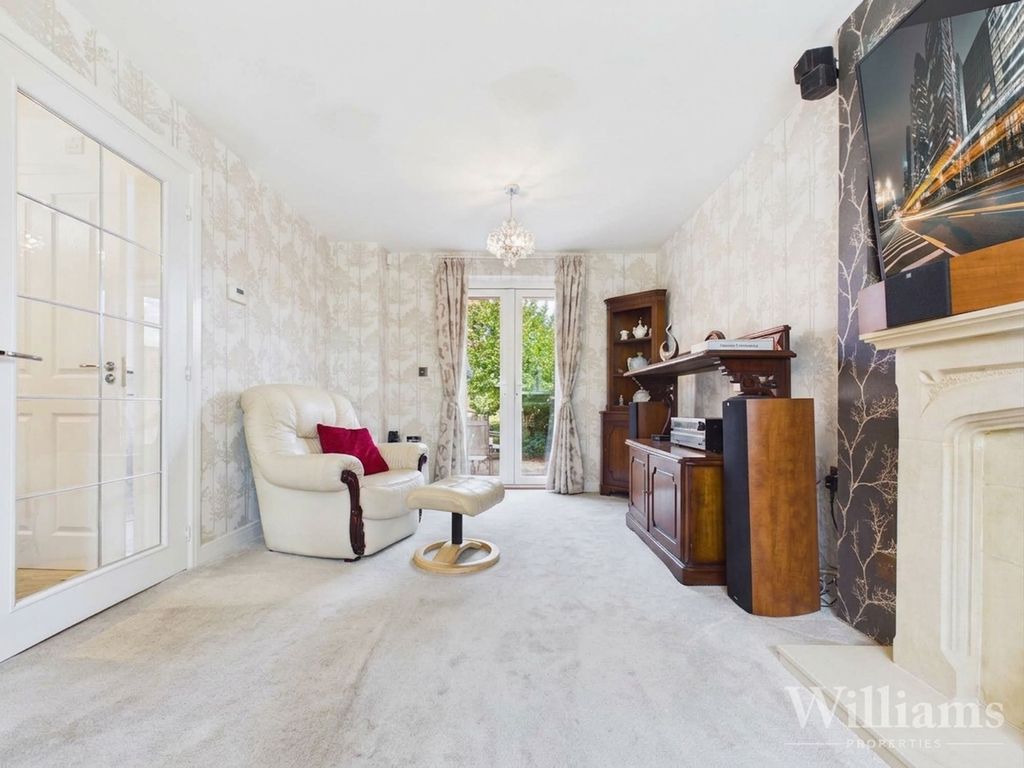 Property photo 3 of 17