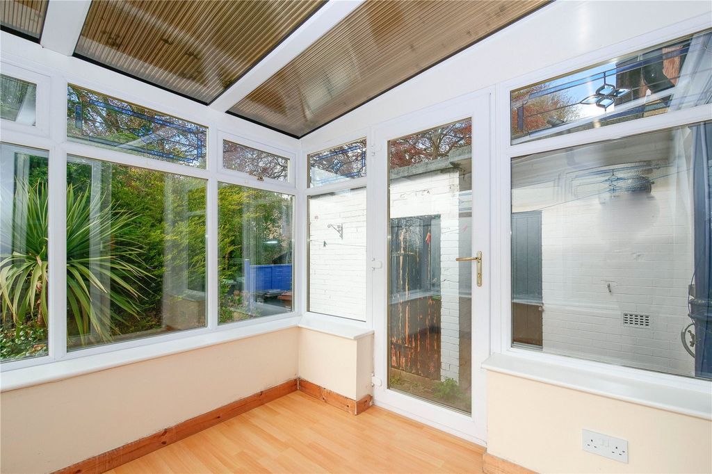 Property photo 3 of 16 Picture No. 04