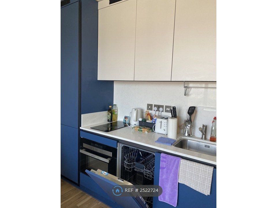 Property photo 1 of 9 Kitchen