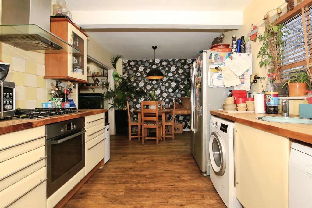 Property photo 3 of 20