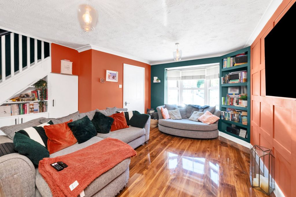 Property photo 3 of 21