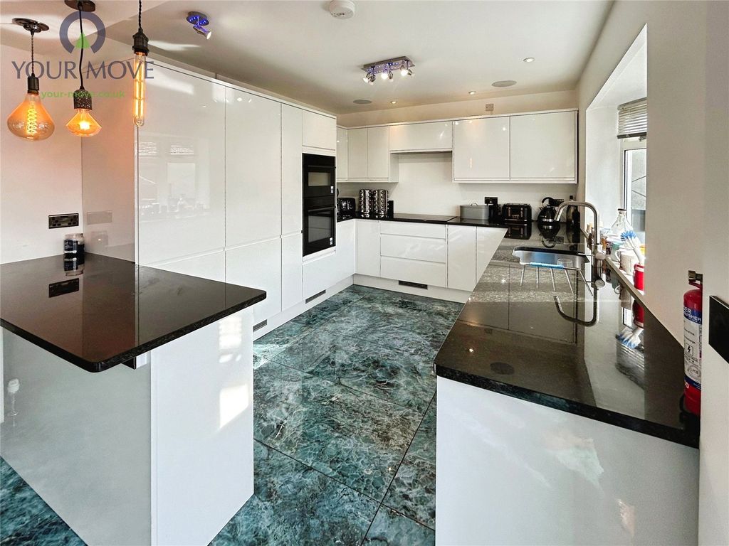 Property photo 3 of 25 Picture No. 40