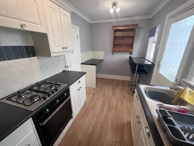 Property photo 2 of 9 Kitchen 2.Jpg