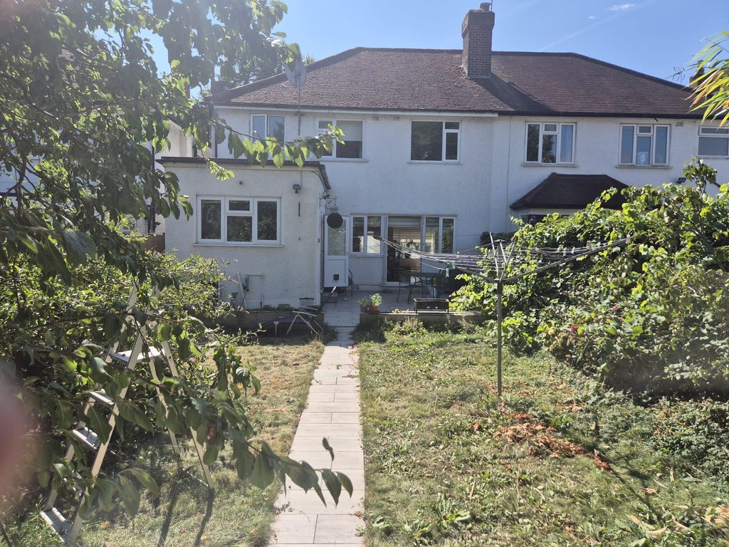 Property photo 1 of 48