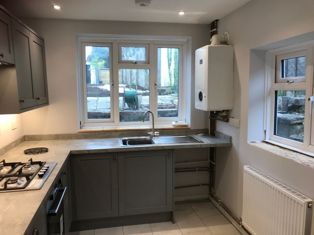 Property photo 2 of 6 Kitchen