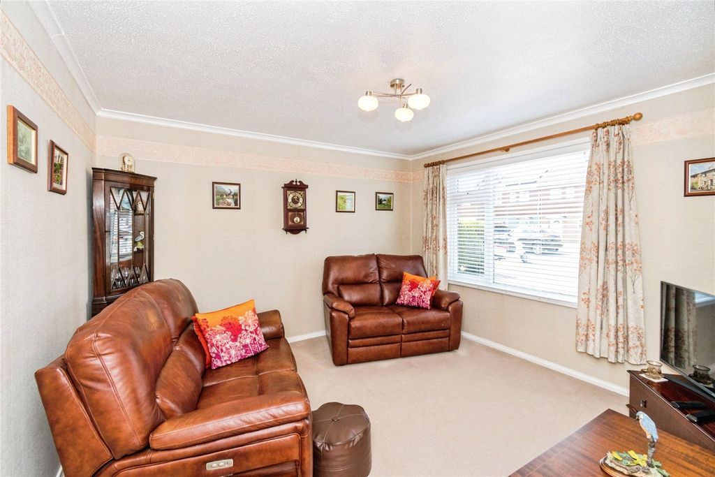 Property photo 2 of 15 Picture No. 20